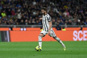 米体：图多尔不准备再改变尤文队长人选，洛卡特利将继续担任队长